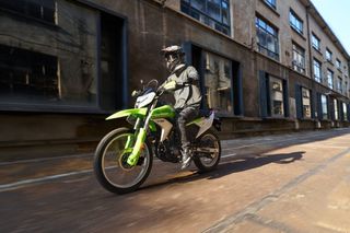 CFmoto DUAL 250 2026 Ετοιμοπαράδοτο στην Asia Moto Petsas με πολλά δώρα!-thumb-6