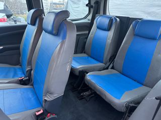 Ford Galaxy 2008-thumb-12