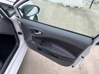 Seat Ibiza 2013-thumb-40