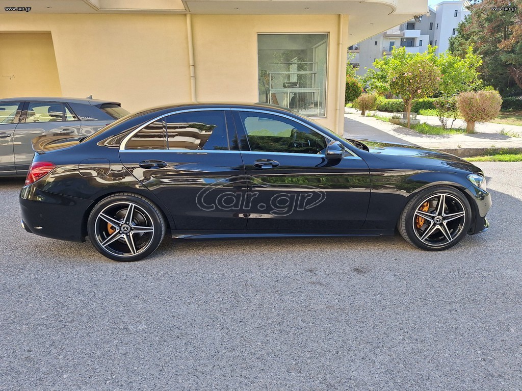 Mercedes-Benz C 180 2019 AMG LINE.