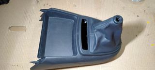 Κονσόλες Ταχυτήτων--HYUNDAI i10 (MONT-2019-2025)’ - (84603-Κ7000)