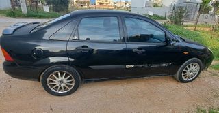 Ford Focus 2000-thumb-4