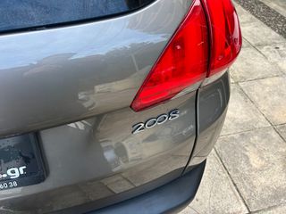 Peugeot 2008 2016 1.2 PURETECH STYLE-thumb-8