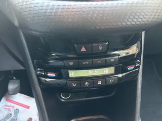 Peugeot 2008 2016 1.2 PURETECH STYLE-thumb-20