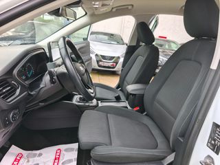 Ford Focus 2019 TDCI ECO BLUE NAVI 120 PS LED-thumb-19