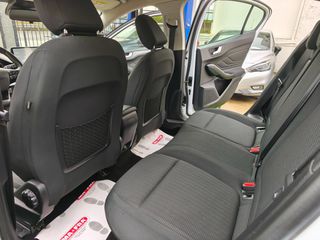 Ford Focus 2019 TDCI ECO BLUE NAVI 120 PS LED-thumb-24