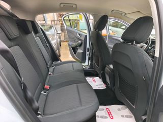 Ford Focus 2019 TDCI ECO BLUE NAVI 120 PS LED-thumb-27