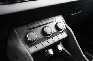 Skoda Karoq 2020 TDI 116HP NAVI - κάμερα οπισθοπορείας - Ambition-thumb-29