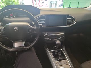 Peugeot 308 2017-thumb-16