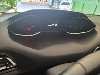 Peugeot 308 2017-thumb-19