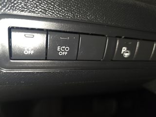 Peugeot 308 2017-thumb-20