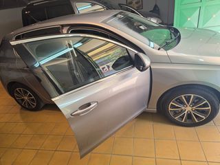 Peugeot 308 2017-thumb-32