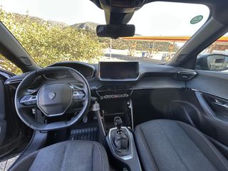 Peugeot 2008 2025 1.2 Puretech Style 100-thumb-8