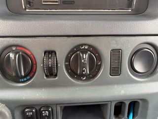 Οδικής Βοήθειας Mercedes-Benz 2006 Mercedes Benz Spinter 316 CDI 2.8-thumb-13