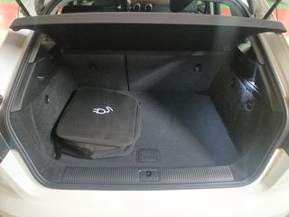 Audi A3 2017 e tron-thumb-5