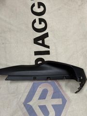 Καπάκι κονσόλας δεξί PIAGGIO BEVERLY 300 - 400-thumb-3