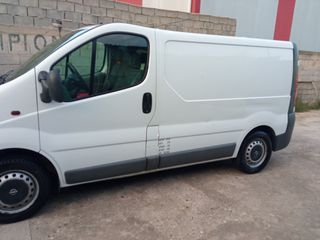 Opel Vivaro 2012