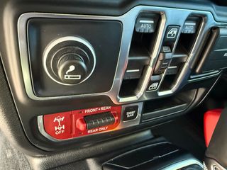 Jeep Wrangler 2020 RUBICON-thumb-10