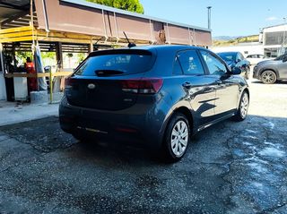 Kia Rio 2018 1.0 Dream Team-thumb-4