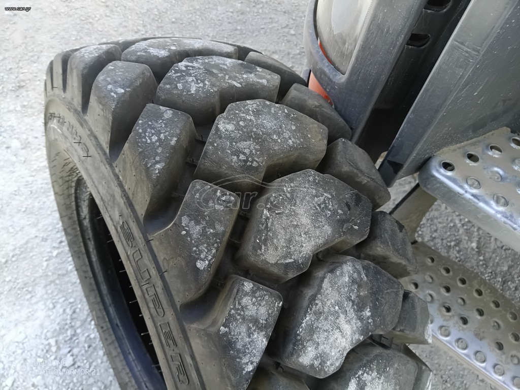 12.5/80r18