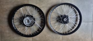 ΖΑΝΤΕ ΣΕΤ ΚΟΜΠΛΕ ΜΑΥΡΕΣ ΜΑΥΡΑ ΚΕΝΤΡΑ SOYPRA 100cc DISK EMPROS