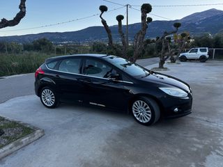 Ford Focus 2011 FOCUS 1.6 ECOBOOST 5D Titanium 180hp