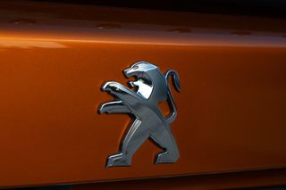Peugeot 2008 2021 GT-thumb-10