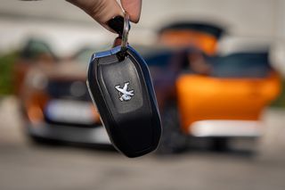 Peugeot 2008 2021 GT-thumb-12