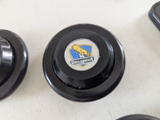 Vintage μπουτόν για τιμόνι Peugeot 62mm