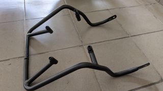 Κάγκελα για βαλίτσες 3p cf Moto MT700 2023' Ανταλλαγή μόνο με μπαγαζιερα άνω των 40 λίτρων ή μπροστινό κάγκελα για cf Moto MT 700 2023