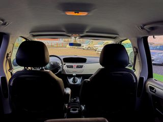 Citroen C4 Grand Picasso 2011-thumb-22