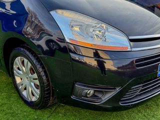 Citroen C4 Grand Picasso 2011-thumb-9
