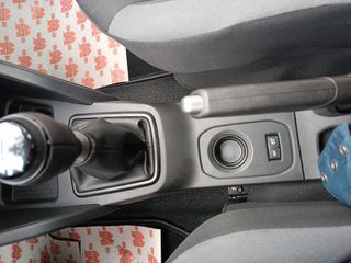 Dacia Duster 2018-thumb-23