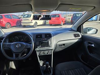Volkswagen Polo 2017-thumb-9