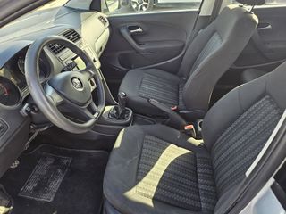 Volkswagen Polo 2017-thumb-10