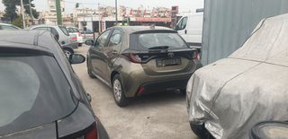Toyota Yaris 2024 - Ελληνικό - 1 χερι - 5000 χλμ-thumb-5