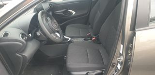 Toyota Yaris 2024 - Ελληνικό - 1 χερι - 5000 χλμ-thumb-14