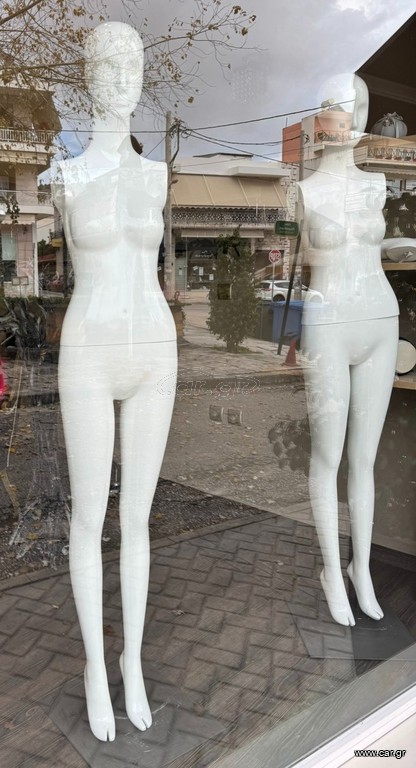 ΚΟΥΚΛΕΣ ΒΙΤΡΙΝΑΣ