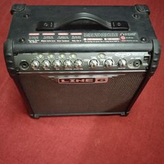 ΕΝΙΣΧΥΤΗΣ  ΚΙΘΑΡΑΣ  SPIDER  III  LINE 6   15  WATT