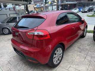 Kia Rio 2015 1.4  PLATINUM EDITION-thumb-1