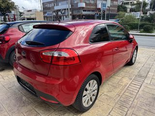 Kia Rio 2015 1.4  PLATINUM EDITION-thumb-6