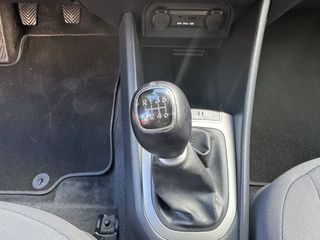 Kia Rio 2015 1.4  PLATINUM EDITION-thumb-38