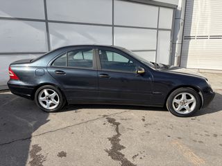 Mercedes-Benz C 200 2001 KOMPRESSOR CLASSIC-thumb-10
