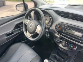 Toyota Yaris 2015 VVT-i Ελληνικό Book Service-thumb-13