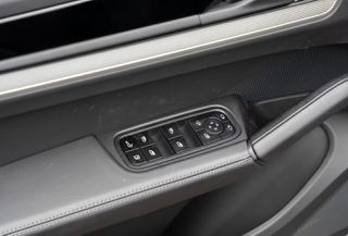 Porsche Cayenne 2024 E-Hybrid BOSE Panorama-thumb-18