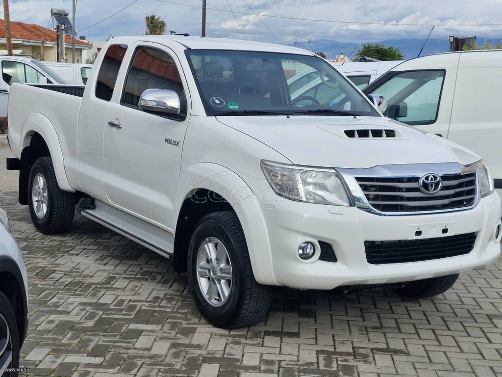 Toyota Hilux 2013 1.5 cab*145000km