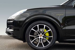 Porsche Cayenne 2022 E-Hybrid Pano Platinum Edition-thumb-7