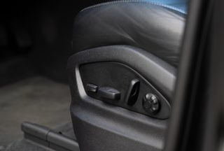 Porsche Cayenne 2022 E-Hybrid Pano Platinum Edition-thumb-17