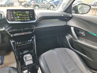 Peugeot 2008 2022 ALLURE FACELIFT 130 PS ΑΥΤΟΜΑΤΟ 360 CAMERA NAVI LED-thumb-70