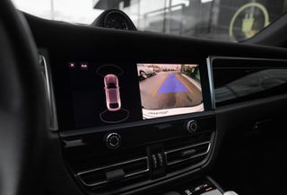 Porsche Macan 2022 Panorama Facelift-thumb-8